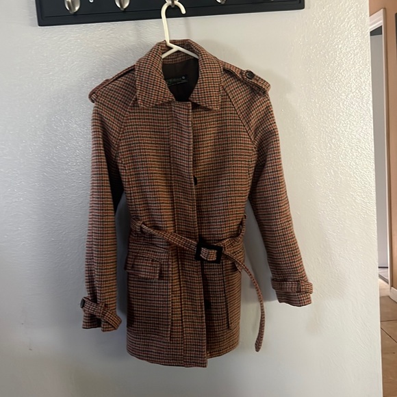 Zara Jackets & Blazers - Zara small coat